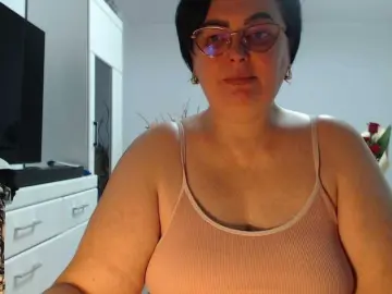 Emyllywhite  live sex cam