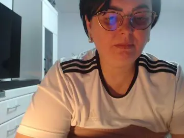Emyllywhite  live sex cam