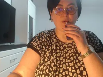 Emyllywhite  live sex cam