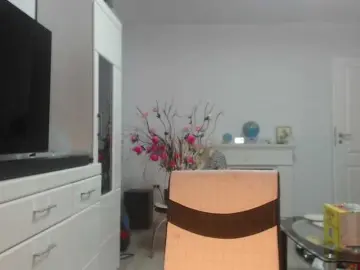 Emyllywhite  live sex cam