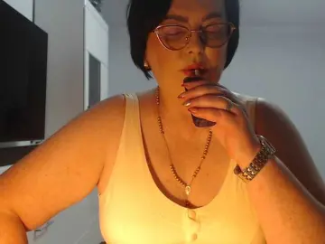 Emyllywhite  live sex cam