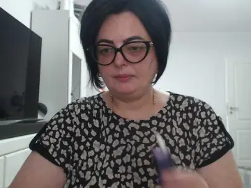 Emyllywhite  live sex cam