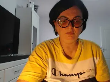 Emyllywhite  live sex cam