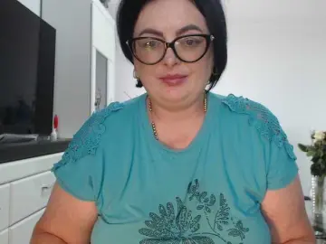 Emyllywhite  live sex cam