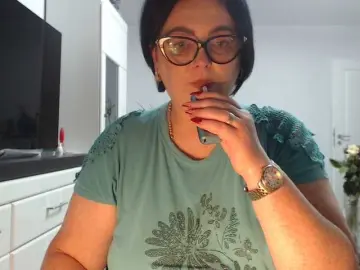 Emyllywhite  live sex cam