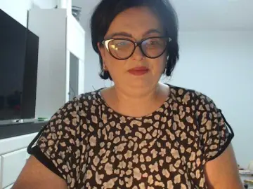 Emyllywhite  live sex cam