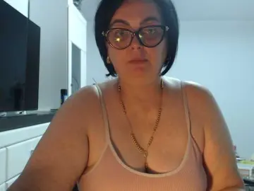 Emyllywhite  live sex cam