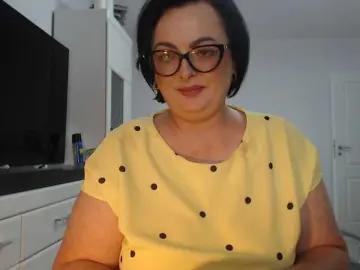 Emyllywhite  live sex cam