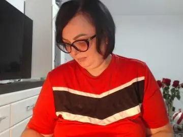 Emyllywhite  live sex cam