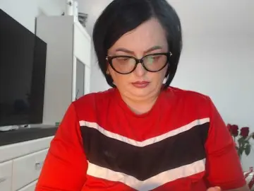 Emyllywhite  live sex cam