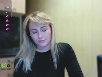 Goood-girl  live sex cam