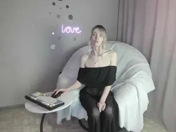 Kiri-Love  live sex cam