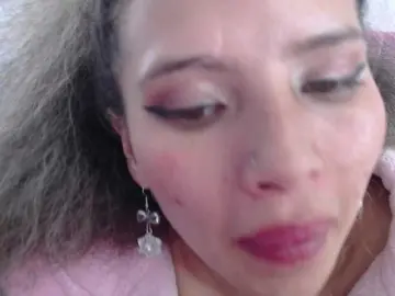 Anymar  live sex cam