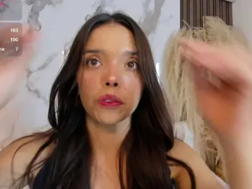 Hannahill69  live sex cam