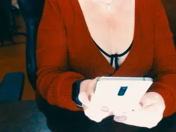 Alisa1917  live sex cam