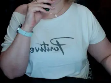 Alisa1917  live sex cam