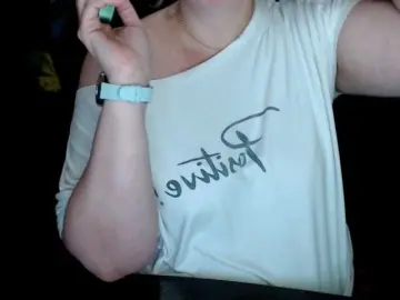 Alisa1917  live sex cam