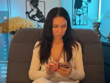 Buffi  live sex cam