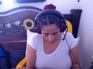 DIANA-ROGU  live sex cam