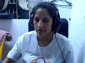 DIANA-ROGU  live sex cam