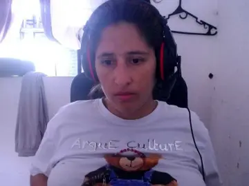 DIANA-ROGU  live sex cam