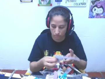 DIANA-ROGU  live sex cam