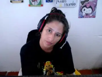 DIANA-ROGU  live sex cam