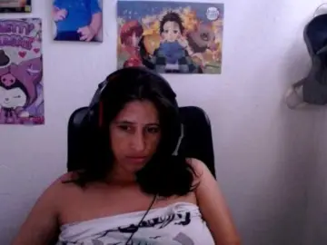 DIANA-ROGU  live sex cam