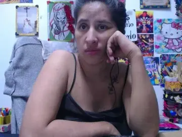DIANA-ROGU  live sex cam