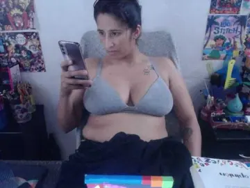DIANA-ROGU  live sex cam