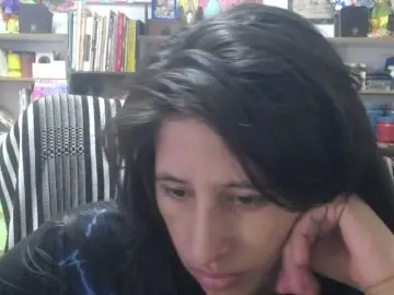 DIANA-ROGU  live sex cam