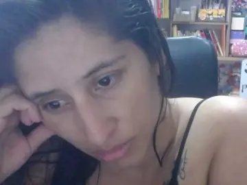 DIANA-ROGU  live sex cam