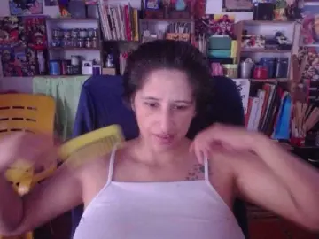 DIANA-ROGU  live sex cam