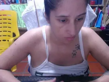 DIANA-ROGU  live sex cam