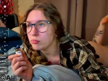 Elsiee-Cuttiess  live sex cam