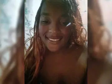 EmiliAddams  live sex cam
