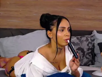 IrisSwift  live sex cam