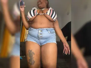 KinkyArya  live sex cam