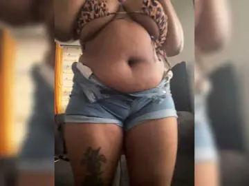 KinkyArya  live sex cam