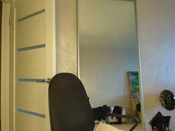 LioraWeiss  live sex cam