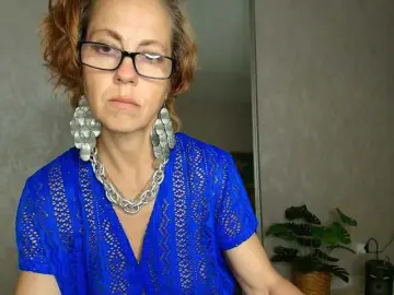 LioraWeiss  live sex cam