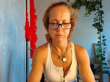 LioraWeiss  live sex cam