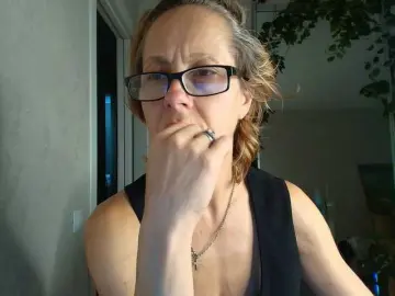 LioraWeiss  live sex cam
