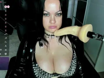 MilfBigTitsa  live sex cam