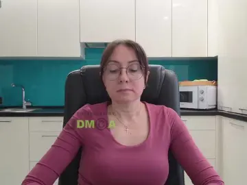 Dulcesiomar8  live sex cam