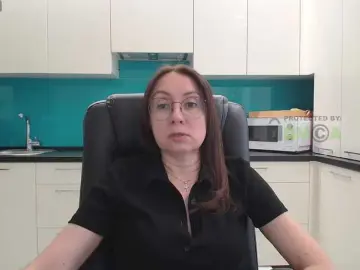 Dulcesiomar8  live sex cam