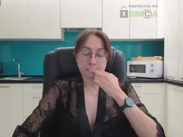 Dulcesiomar8  live sex cam