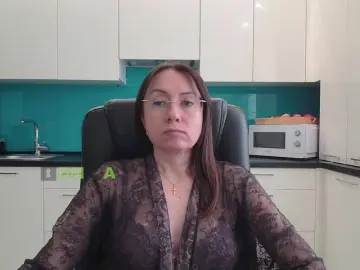 Dulcesiomar8  live sex cam