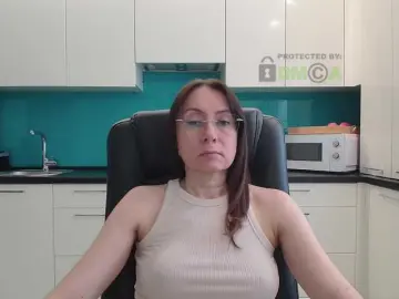 Dulcesiomar8  live sex cam