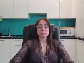 Dulcesiomar8  live sex cam